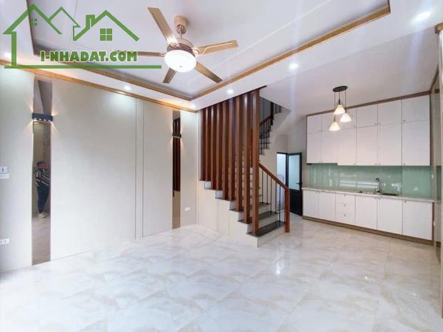 TDP Phượng Nghĩa - Phường Chương Mỹ nhà 4 tầng ô tô lùi cửa 3,98 tỷ - 2