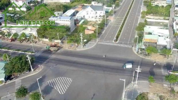 Bán lô đất 10x35m xây biệt thự ngay định cô Long Hải, sát Nguyễn Tất Thành 14tr/m2