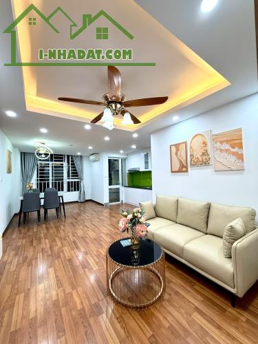 Căn góc chung cư Đặng Xá diện tích 60m2 giá nhỉnh 3 tỷ