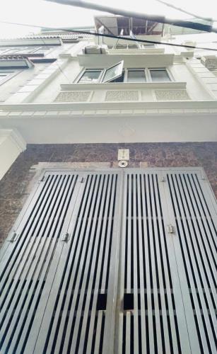 Phố Nguyễn Chính, phường Thịnh Liệt, quận Hoàng Mai, 30m ra mặt đường Bờ Sông Sét