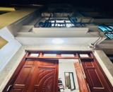 PHỐ SINH VIÊN VĂN TRÌ – BẮC TỪ LIÊM 8 PHÒNG CHO THUÊ – DOANH THU 30TR/TH – TẦM TIỀN BAY