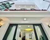 Bán nhà cực êm Thái Phiên, P8, Quận 11, 2,2 tỷ, sổ riêng, xung quanh tiện ích đầy đủ