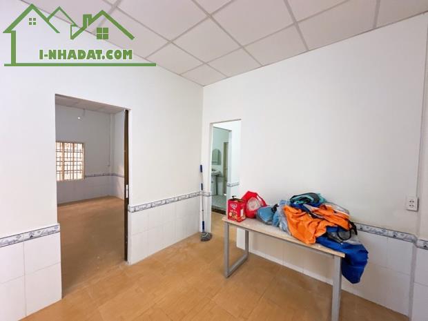 BÁN ĐẤT TẶNG NHÀ LÔ GÓC HẺM NHỰA XE HƠI TRÁNH GẦN VẠN PHÚC CITY 8X16 CHỈ 10 TỶ. - 4