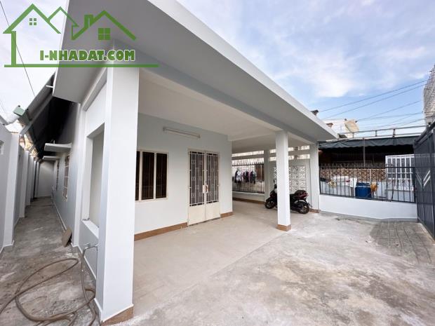 BÁN ĐẤT TẶNG NHÀ LÔ GÓC HẺM NHỰA XE HƠI TRÁNH GẦN VẠN PHÚC CITY 8X16 CHỈ 10 TỶ. - 3