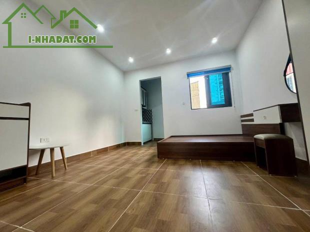 Bán CHDV Hồ Tùng Mậu, 65m2, 6T, thang máy,2 thoáng vv, oto 30m, 15 tỷ hơn