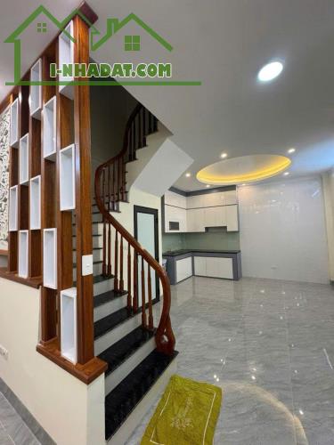 NHÀ ĐẸP LIÊN MẠC - Ô TÔ ĐỖ CỬA - 2 THOÁNG - DT: 43M2, 5 TẦNG, MT 4.5M - 7.2 TỶ - 2