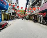 NHÀ NGÕ Ô TÔ ĐƯỜNG LA THÀNH , DT 19M²,  3 TẦNG DÂN XÂY, CẦN BÁN GẤP.