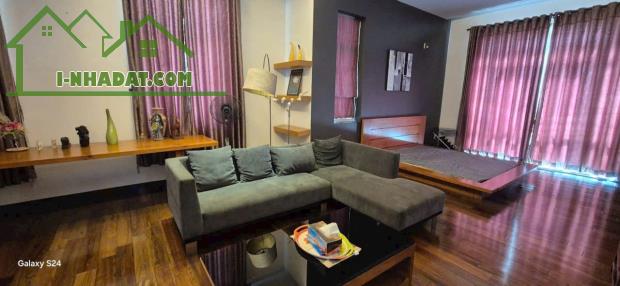 Bán biệt thự Đỗ Văn Thi, Hiệp Hòa, Biên Hòa: 25 x 47= 1.027m2, giá 75tỷ. - 2