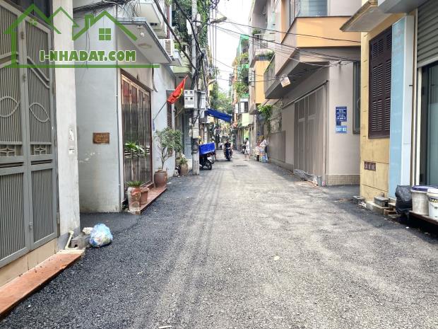 BÁN GẤP ĐẤT BÀ TRIỆU Ô TÔ ĐỖ CỬA 81M2 MT 8M GIÁ CHỈ 11 TỶ. LH 0379 28 3456 - 1