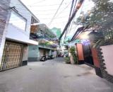 Chủ định cư, cần bán gấp nhà đường Nguyễn Lâm, giá ngộp