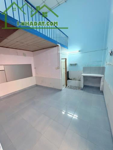 Cho thuê phòng DT: 32m2 đường xe hơi khu Trần Não, P. An Khánh, Q2