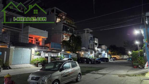 Đất Hxh ngang 9*23 gpxd Hầm 5 tầng cách đường rộng 20m chỉ 1 căn nhà - 1