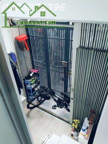 TRUNG TÂM PHÚ NHUẬN - 5M RA HẺM XE HƠI - NHÀ 4 TẦNG BTCT - GIÁ CHỈ NHỈNH 3 TỶ _ SỔ HỒNG