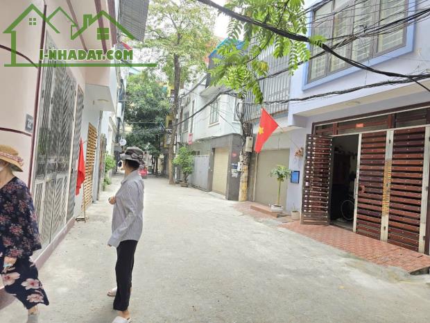 Bán nhà phân lô, ô tô đường Hồ Tùng Mậu, 50m2, 3 tầng, 13 tỷ - 1