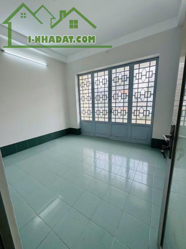 Mặt tiền Hồng Lạc đẹp, sầm uất, 4 tầng,  64m², kinh doanh mọi ngành, chỉ 12.x Tỷ, bao giá. - 1