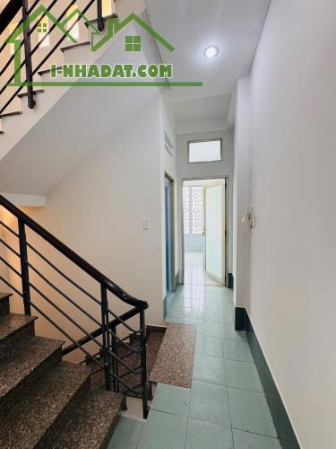 Mặt tiền Hồng Lạc đẹp, sầm uất, 4 tầng,  64m², kinh doanh mọi ngành, chỉ 12.x Tỷ, bao giá. - 2