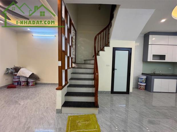 Bán nhà ở Liên Mạc DT 43m2, nhà mới xây 5 tầng - 2