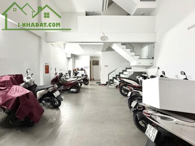 NHÀ MỚI 8 TẦNG CÓ THANG MÁY – VỪA Ở VỪA CHO THUÊ – HẺM Ô TÔ TRÁNH – BÌNH THẠNH