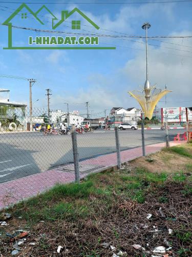 Bán Đất: Mặt Tiền kinh doanh ngay Vòng xoay ngã 7 TP Sa Đéc