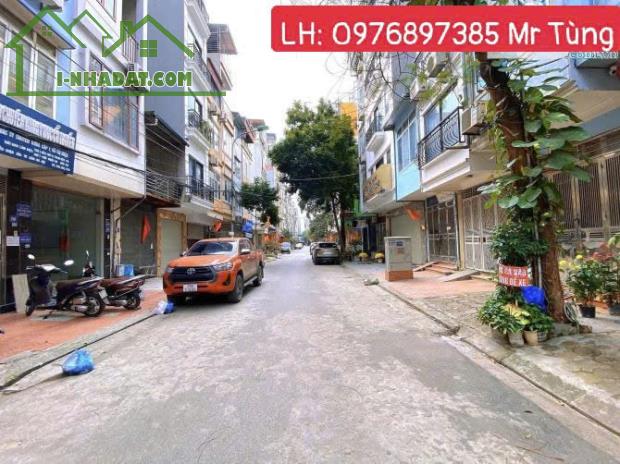 Bán nhà liền kề 60m2 5 tầng 16 tỷ khu Phú Diễn Phân lô đẹp oto tránh