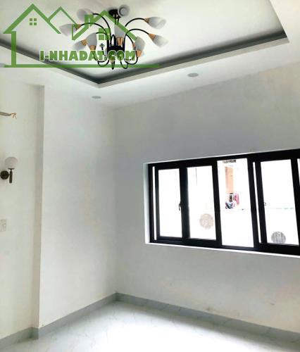 Bán Nhà 2 Tầng 61m2 có 5,5 tỷ Đường số 4 Phường 11 Gò Vấp Hồ Chí Minh - 3