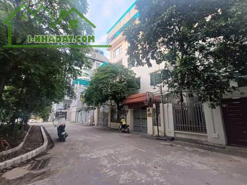 Bán nhà phường Nhật Tân –Tây Hồ 200m2 – MT10m – 4 Tầng – Phân Lô – Ô tô –Vỉa hè – 95,4 tỷ - 1