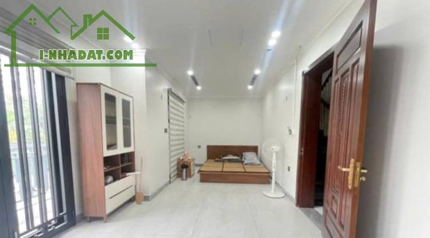 Bán nhà Ngô Gia Tự, Đằng Lâm, Hải An, Hải Phòng. 3 tầng, 130m2, 11,5 tỷ. Ngang 10m, d2 - 3