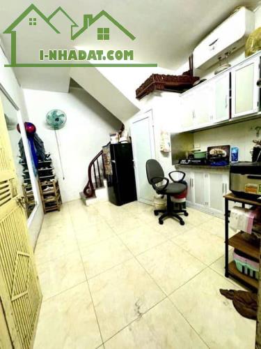 CHỈ 160 TRIỆU/M  NHÀ NGÕ 379 ĐỘI CẤN 40M 4 TẦNG 2 THOÁNG GIÁ 6.5 TỶ - 1