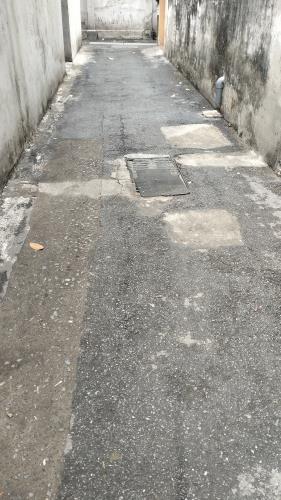Bán nhà gấp chỉ cách phố Lê Văn Lương 50m - 1