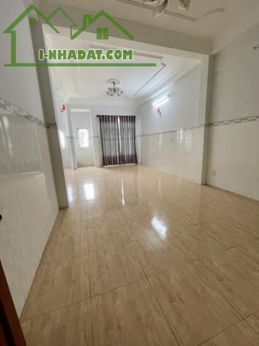 MẶT TIỀN KHU BÌNH PHÚ - HẬU GIANG QUẬN 6 - 4 X 20M - 5 TẦNG - 11.8 TỈ - 4