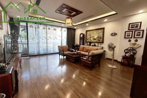 BÁN NHÀ PHÂN LÔ NGUYỄN VĂN HUYÊN, ÔTÔ VÀO NHÀ, KINH DOANH, DT 45M², MT 5M HƠN 12 TỶ XÍU - 3