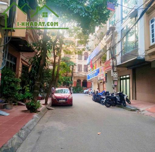 BÁN NHÀ PHÂN LÔ NGUYỄN VĂN HUYÊN, ÔTÔ VÀO NHÀ, KINH DOANH, DT 45M², MT 5M HƠN 12 TỶ XÍU