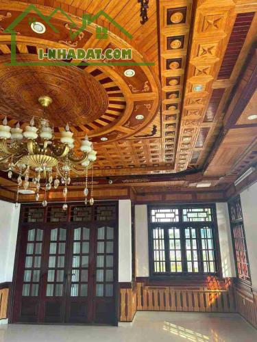 BÁN SIÊU PHẨM KHỦNG LONG. NHÀ 3 TẦNG. 2 MẶT TIỀN. NẰM TẠI VỊ TRÍ ĐẮT ĐỊA. - 1
