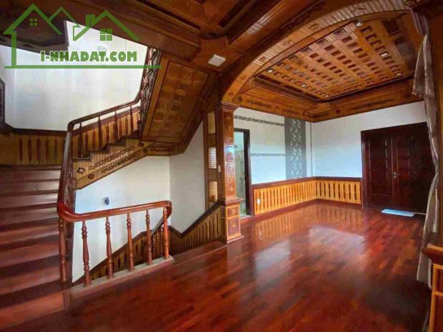 BÁN SIÊU PHẨM KHỦNG LONG. NHÀ 3 TẦNG. 2 MẶT TIỀN. NẰM TẠI VỊ TRÍ ĐẮT ĐỊA. - 2