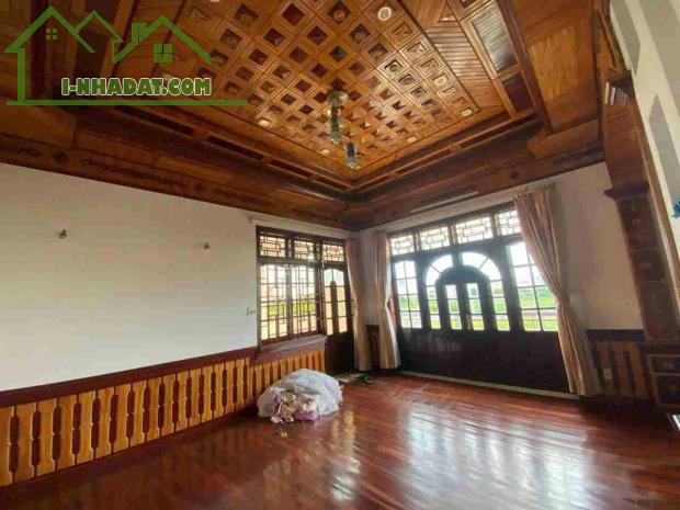 BÁN SIÊU PHẨM KHỦNG LONG. NHÀ 3 TẦNG. 2 MẶT TIỀN. NẰM TẠI VỊ TRÍ ĐẮT ĐỊA. - 4