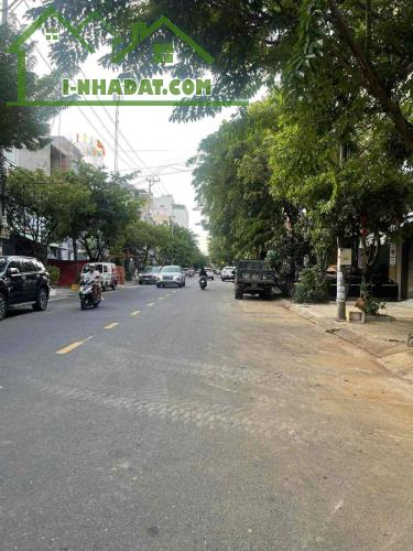 Bán nhà mặt phố giá ưu đãi tại Đường Huỳnh Tấn Phát, Hải Châu, Đà Nẵng, 10,8 tỷ, 98 m2