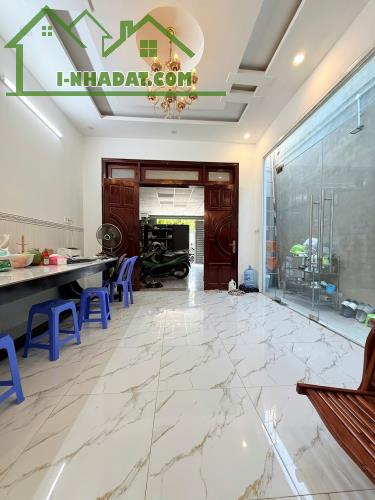BÁN NHÀ MẶT TIỀN PHẠM THỊ GIÂY HÓC MÔN-142M2 NGANG 5M, 2 TẦNG CHỈ 8 TỶ - 3