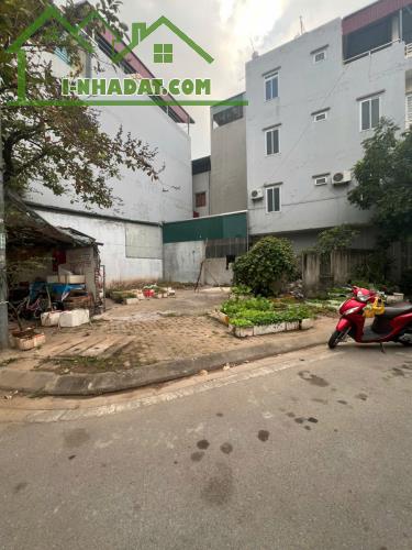 BÁN ĐẤT KHU TÁI ĐỊNH CƯ CỔ LINH THẠCH BÀN LONG BIÊN HÀ NỘI DT 90M LÔ GÓC - 3