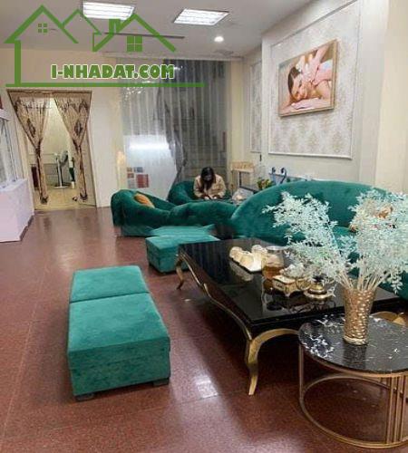 Cho thuê mặt sàn 135m2 ( 2 phòng làm việc) mặt đường số 122 Hoàng Ngân - 1
