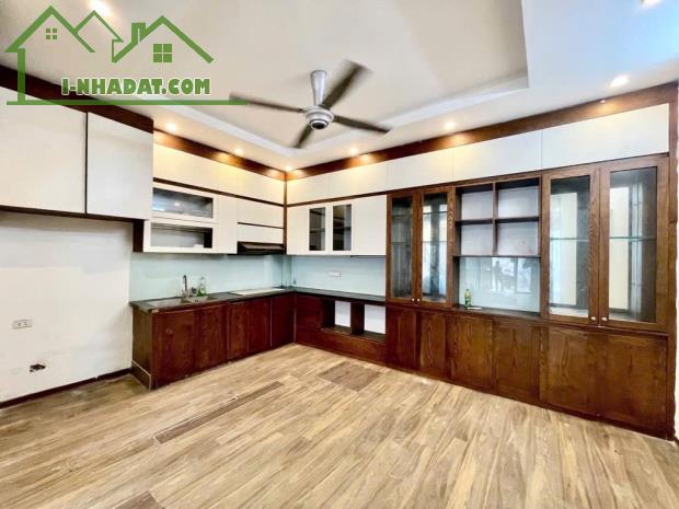 Chính chủ cần bán nhanh liền kề Văn Phú - Hà Đông, dt 50m2 x 4 tầng, mặt tiền 5m, giá vô - 1