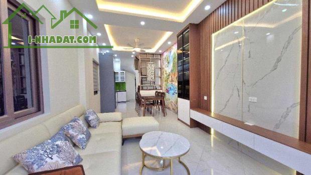GIẢM CHÀO NỬA TỶ NHÀ ĐẸP NAM TỪ LIÊM.Ô TÔ ĐỖ CỬA.MẶT TIỀN BỀ THẾ. 6.XTY/39M. GẦN - 3