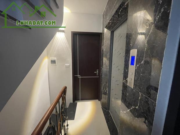 Cực hiếm , nhà đất Cổ Nhuế , DT 36m, 5 tầng , ôtô kinh doanh, giá cực rẻ chỉ 8 tỷ hơn xíu - 1