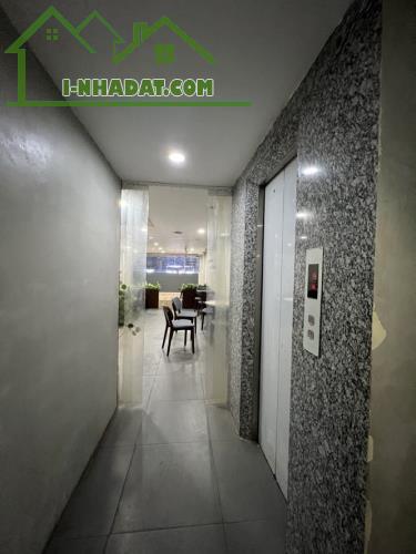 Bán nhà mặt phố Lạc Long Quân, Tây Hồ, 52m², 7 tầng, 27.2 tỷ, sổ đỏ
 hoặc
Nhà mặt phố Tây - 2