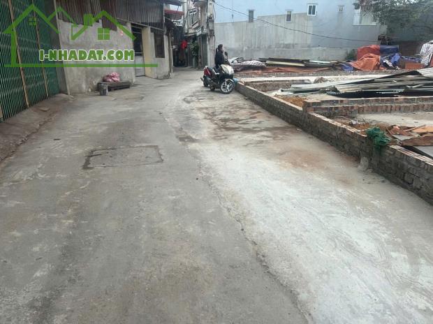 Đông Anh. VÂN HÀ  lô góc diện tích 82 m. Giá 4x nhỏ tý tẹo 
Mặt tiền hơn 5 m đất vuông - 2