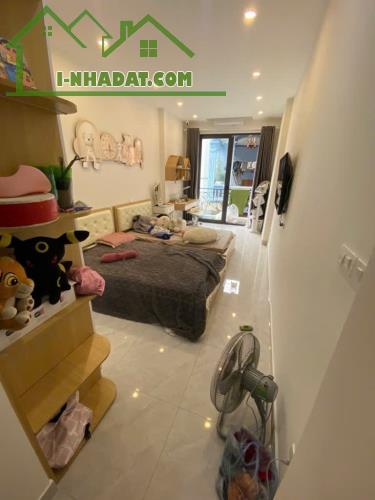 Bán nhà mặt ngõ phố Trần Khát Chân, gần phố Huế - ngõ thông - 35 m2 x 5 Tầng, sổ đỏ nở hậu - 2
