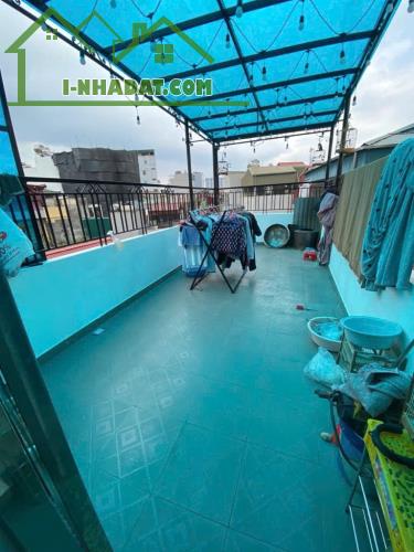 Bán nhà mặt ngõ phố Trần Khát Chân, gần phố Huế - ngõ thông - 35 m2 x 5 Tầng, sổ đỏ nở hậu