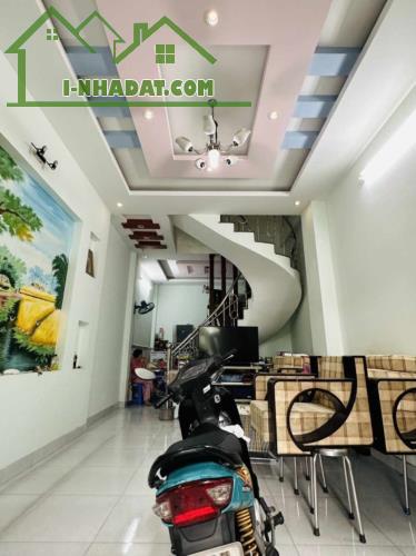 HÀNG NGỢP TÂN BÌNH – HẺM 10M XE TẢI THÔNG - 48M2(4 X 12) 3 TẦNG BTCT - CHỈ NHỈNH  5 TỶ - 3