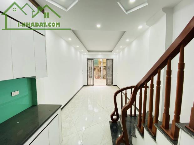 LÔ GÓC NGỌC HỒI 30M2 - MỚI CỨNG - 50M Ô TÔ TRÁNH - FULL TIỆN ÍCH - CHỈ 4.75 TỶ - 4