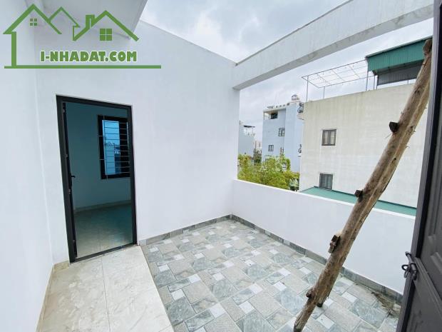 LÔ GÓC NGỌC HỒI 30M2 - MỚI CỨNG - 50M Ô TÔ TRÁNH - FULL TIỆN ÍCH - CHỈ 4.75 TỶ