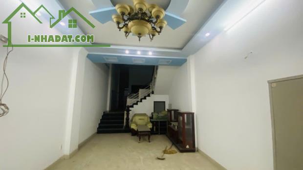 BÁN NHÀ TO GIÁ TỐT DT KHỦNG 4.2M X 27M -3T-5PN -HOÀN CÔNG ĐỦ -HẺM 8M- LIÊN KHU 5-6 BHHB, - 1